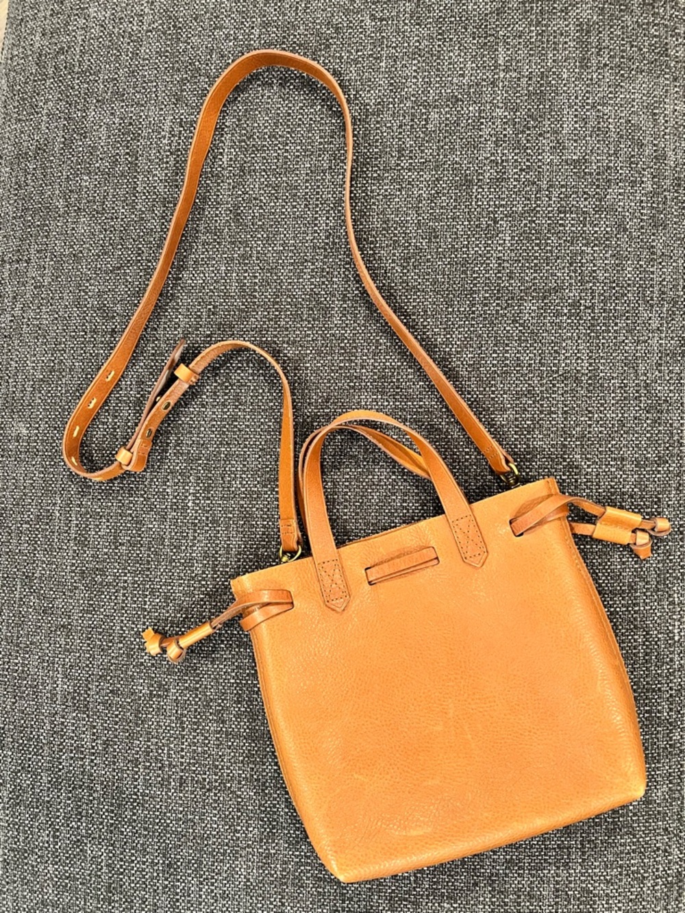 Madewell Leather Crossbody Tote Bag in Brown - Picture 2 of 8